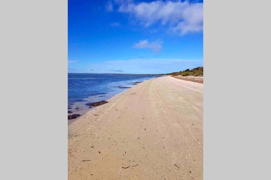 Leeward 'Tranquil Beachfront' Kingscote Buitenkant foto